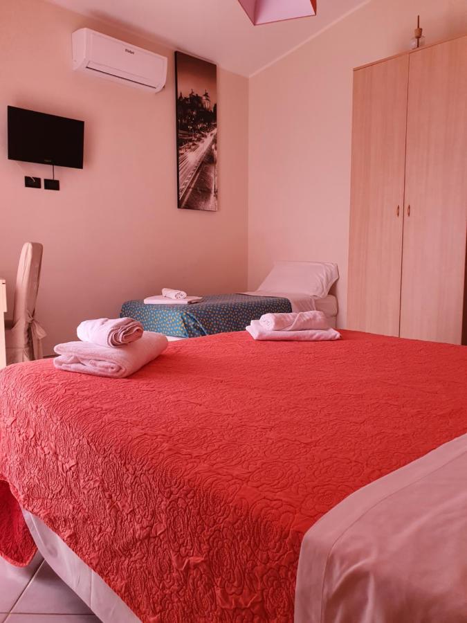 Hotel SinequaRoma Casal Palocco Esterno foto