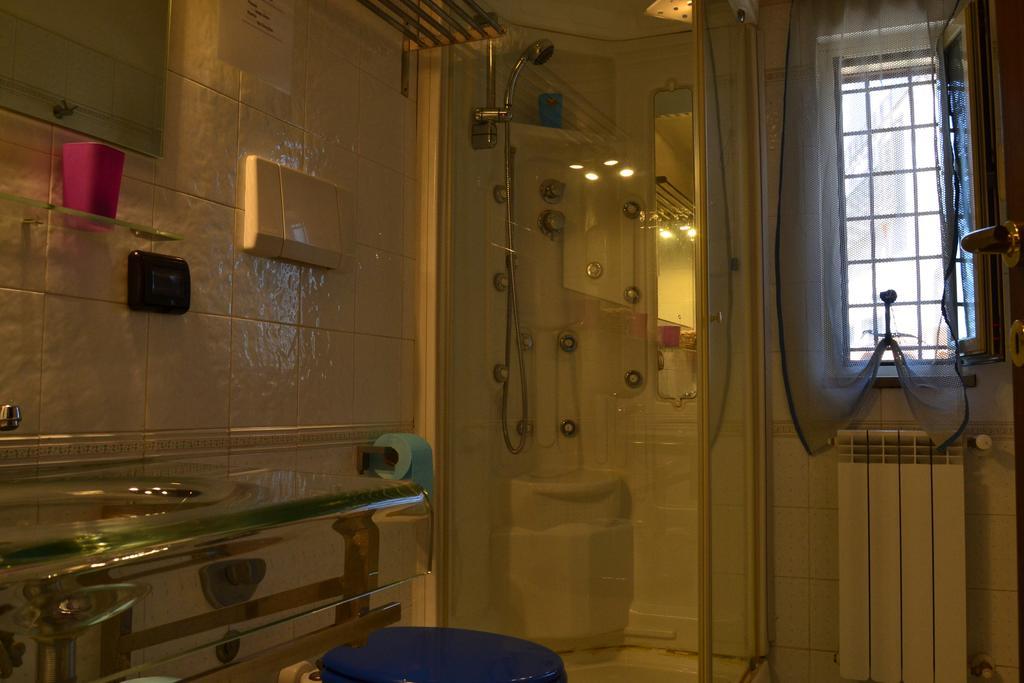 Hotel SinequaRoma Casal Palocco Esterno foto