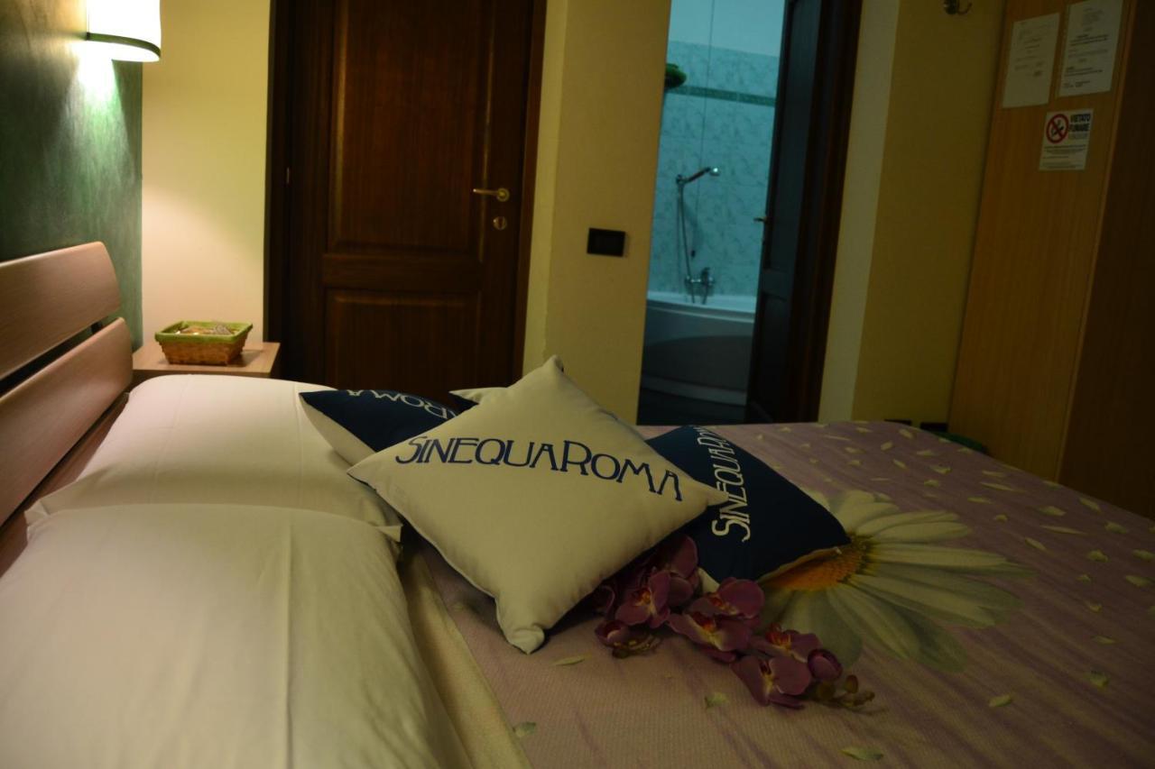 Hotel SinequaRoma Casal Palocco Esterno foto
