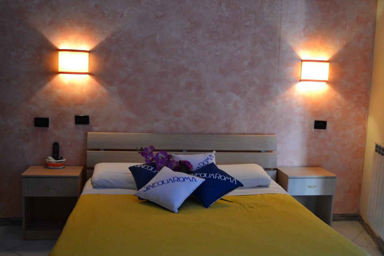 Hotel SinequaRoma Casal Palocco Esterno foto
